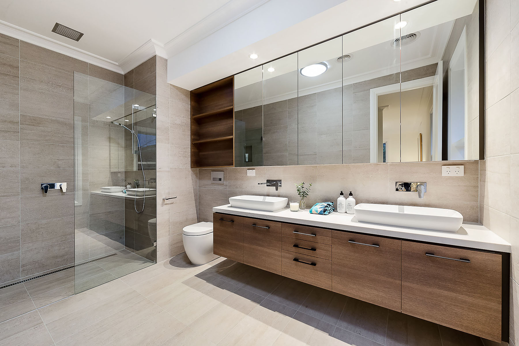 Badrenovierung & Badsanierung Wien | Badezimmer Sanierung & Komplettbadsanierung für ein perfektes Traumbad